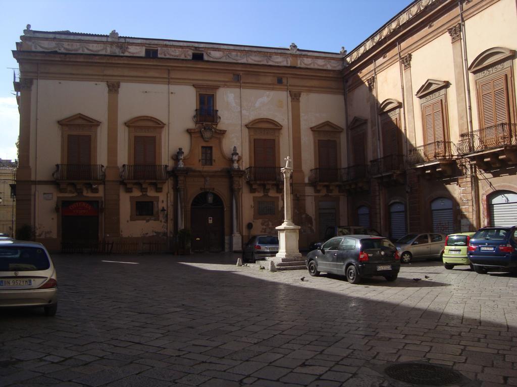 Daysin Apartment Palermo Eksteriør billede